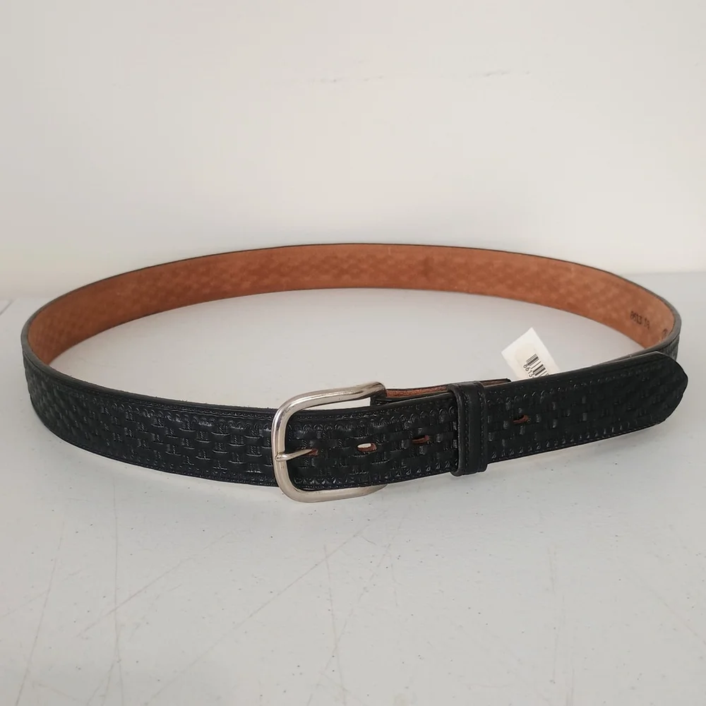 Circle Of Y Yoakum Belt Basket Weave Black Leather Size 50 Silver Buckle